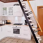 Three-bedroom With Sea View In Praznica Ferienhaus *