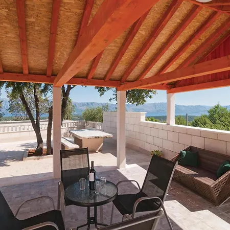 Three-bedroom With Sea View In Praznica Nyaraló Pražnice
