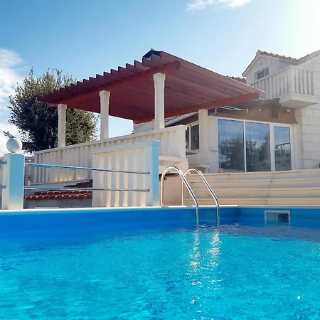 Nyaraló Three-bedroom With Sea View In Praznica *