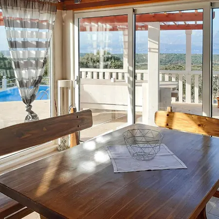 Nyaraló Three-bedroom With Sea View In Praznica