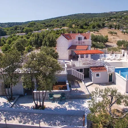 Three-bedroom With Sea View In Praznica Nyaraló Pražnice